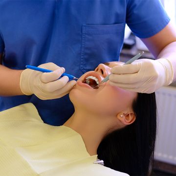 How to Treat a Broken Tooth Exposed Pulp Immediately?