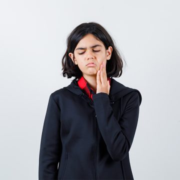 What Causes Sudden Tooth Sensitivity to Hot and Cold? Solutions to Consider